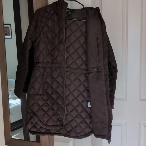 Athleta Whisperless Featherless Parka - Picture 4 of 5